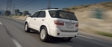 Load image into Gallery viewer, Toyota Fortuner 2010 MOD GTA V
